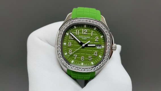 Patek Philippe Aquanaut Luce Green Dial Diamond Bezel Watch view 3