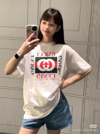 Gucci Logo Print White T-Shirt view 2