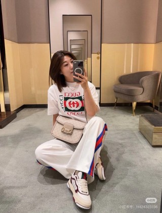 Gucci Logo Print White T-Shirt view 9