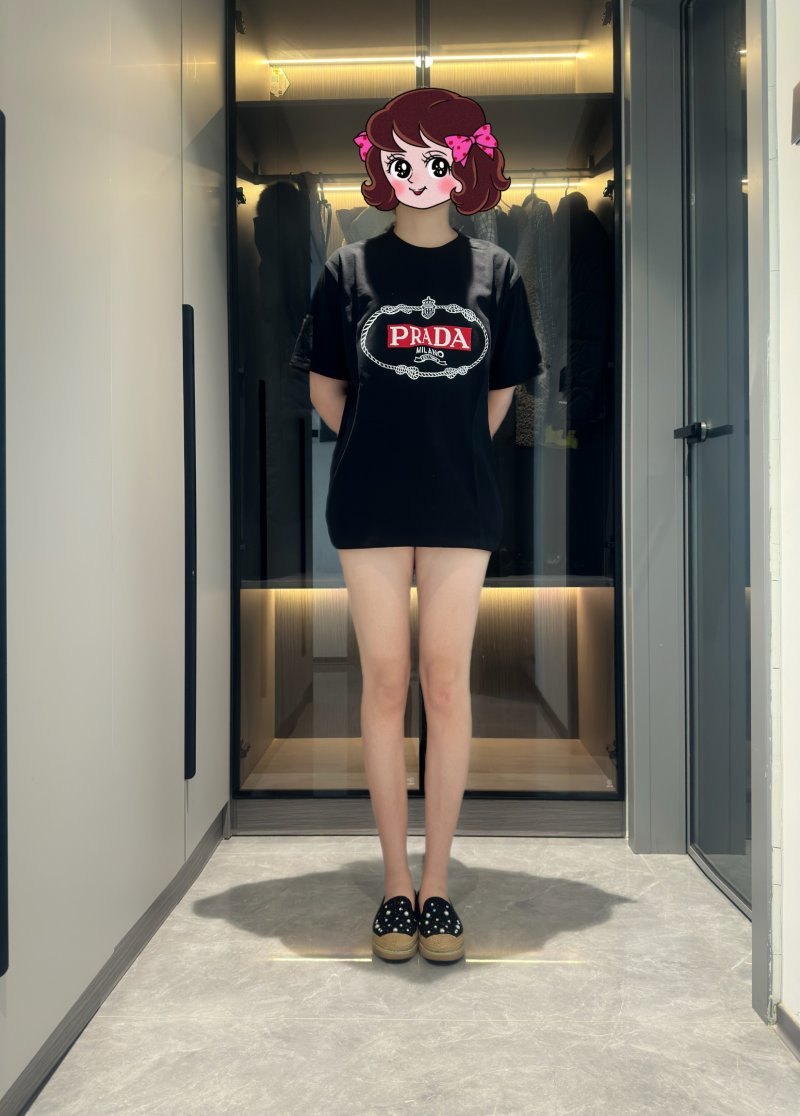 Prada 25SS Logo Embroidered Black Short Sleeve T-Shirt