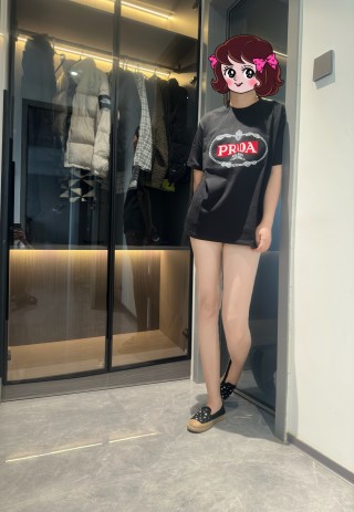 Prada 25SS Logo Embroidered Black Short Sleeve T-Shirt view 3