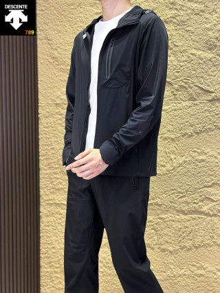 Descente Black Hooded Ice Silk Speed-Dry Outdoor Jacket view 6