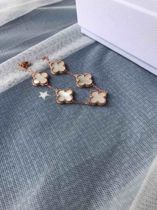 Van Cleef & Arpels Four-Leaf Clover Rose Gold Bracelet view 8