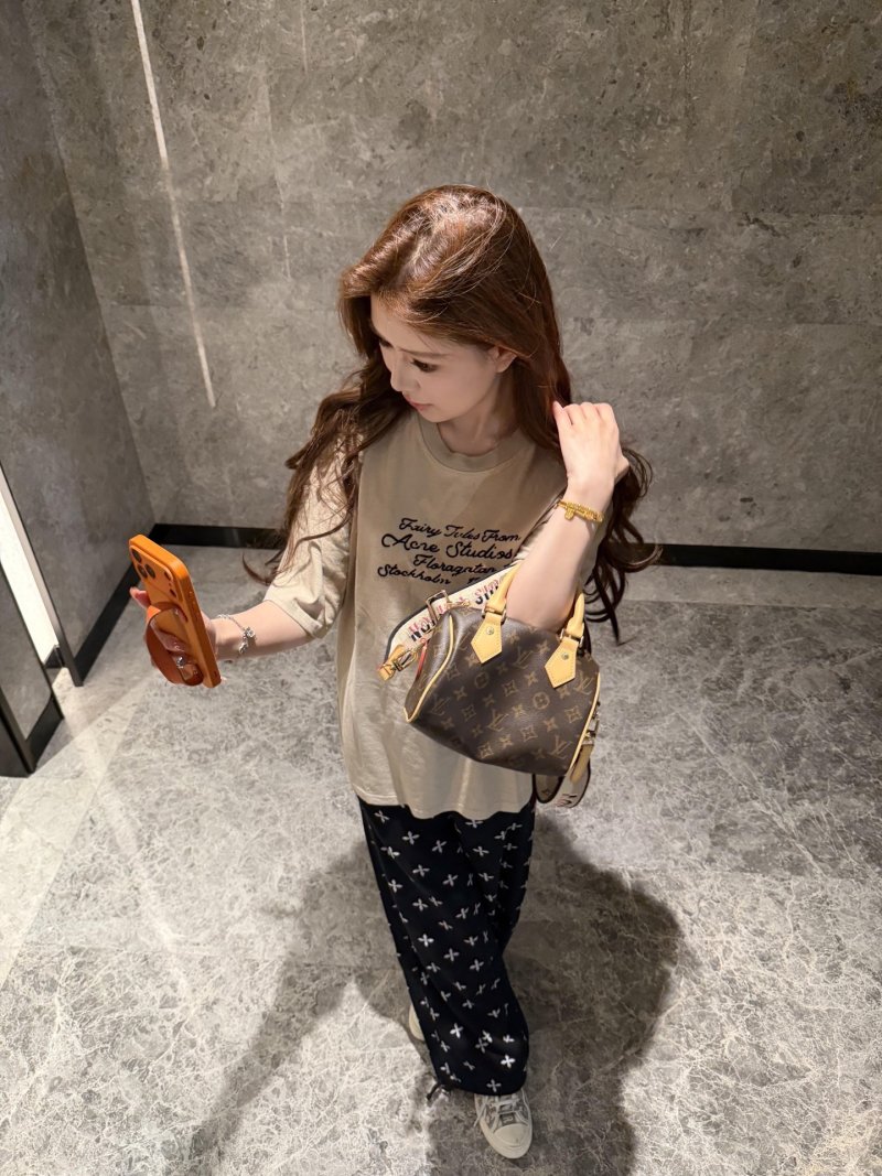 Cream Oversized Short Sleeve T-Shirt with Script Print view