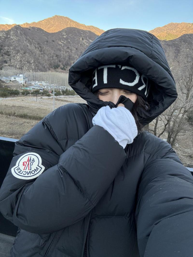 Black Puffy Down Jacket Oversized Fit view