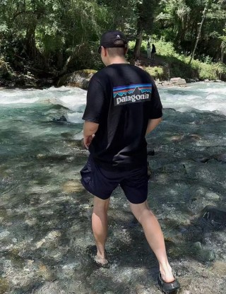 Patagonia Black Logo T-Shirt