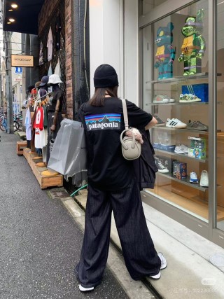 Patagonia Black Logo T-Shirt view 5