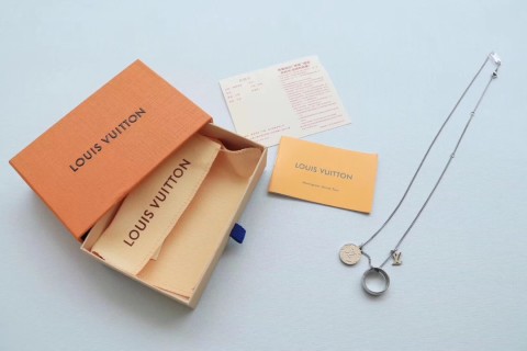 Louis Vuitton LV Charm Necklace with Detachable Ring Set