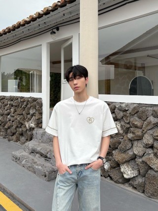 Burberry Heart Logo White T-Shirt view 3