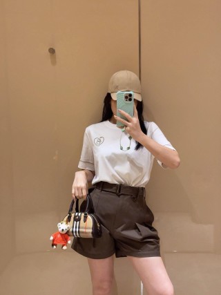 Burberry Heart Logo White T-Shirt view 9