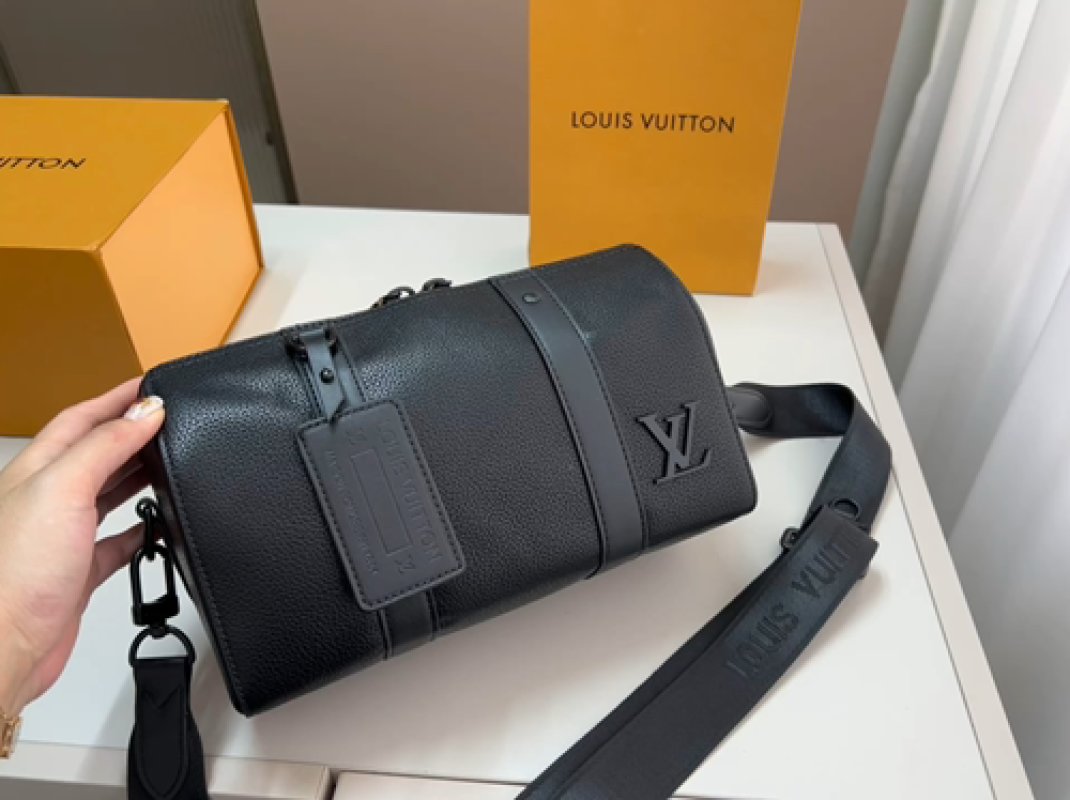 Louis Vuitton Black Leather Cylinder Crossbody Bag