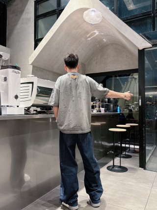 Louis Vuitton Monogram Short Sleeve T-Shirt Grey view 2