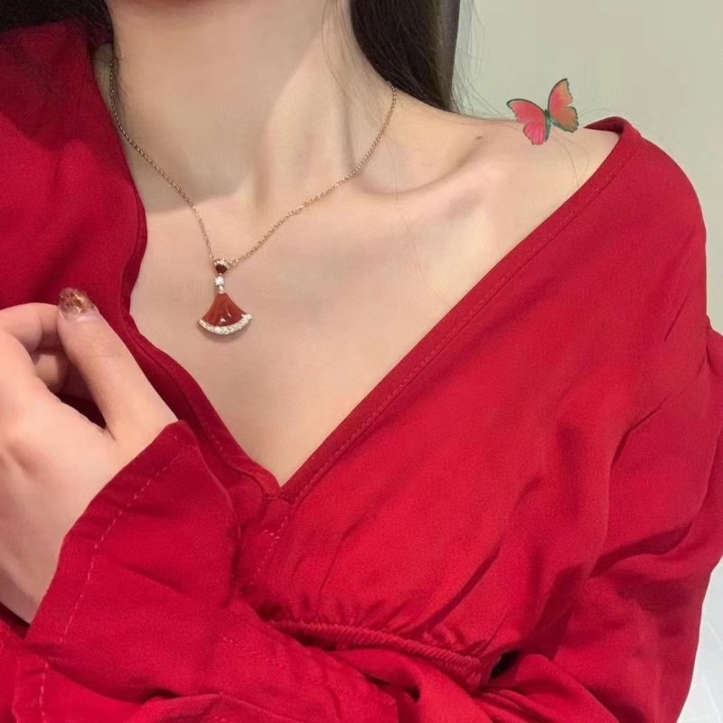 Bvlgari Carnelian Drop Silver Necklace Red view