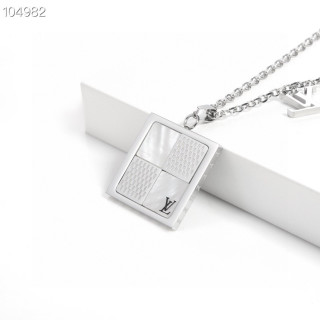 Louis Vuitton Shell Detail Square Pendant Necklace Silver