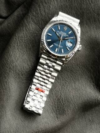 Rolex Datejust 36mm Steel Blue Dial Automatic Watch view 2