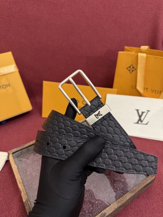 Louis Vuitton Monogram Floral Embossed Leather Belt Black view 3