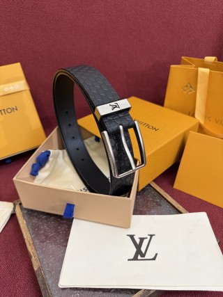 Louis Vuitton Monogram Floral Embossed Leather Belt Black view 8
