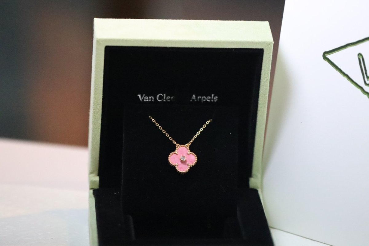 Van Cleef & Arpels Rose Gold Pink Tourmaline Clover Pendant Necklace view