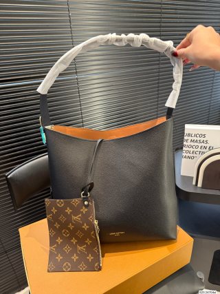 Louis Vuitton Black Leather Commuter Shoulder Bag view 2