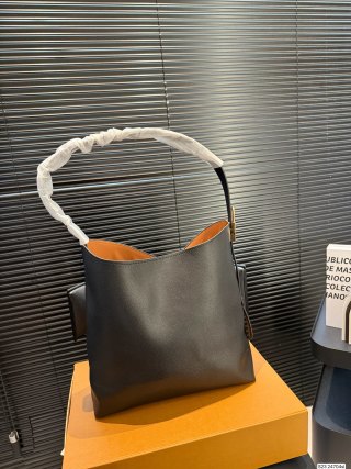 Louis Vuitton Black Leather Commuter Shoulder Bag view 5