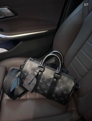 Louis Vuitton Monogram Keepall Bandoulière Grey view 5