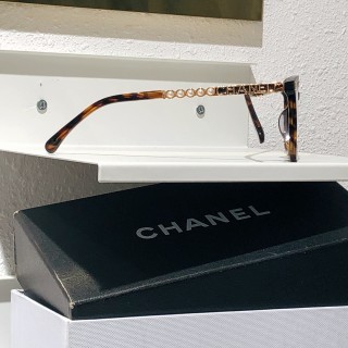 Chanel CH0606 Black Square Sunglasses with Pearl-Effect Temple view 6