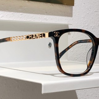 Chanel CH0606 Black Square Sunglasses with Pearl-Effect Temple view 9