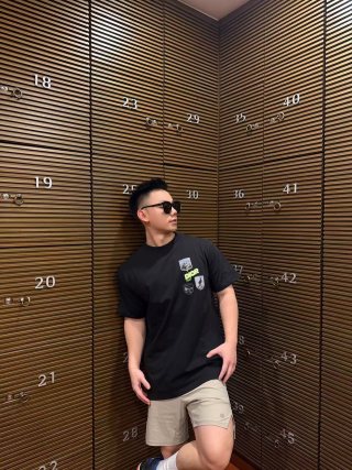 Dior 1947 Multi-Badge Black T-Shirt view 7