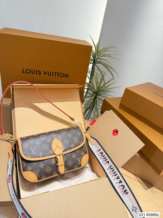 Louis Vuitton Diane Monogram Canvas Crossbody Bag Caramel view 2