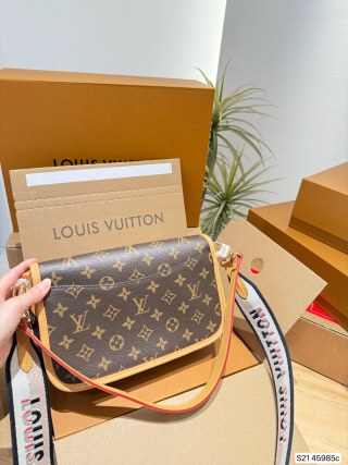 Louis Vuitton Diane Monogram Canvas Crossbody Bag Caramel view 4