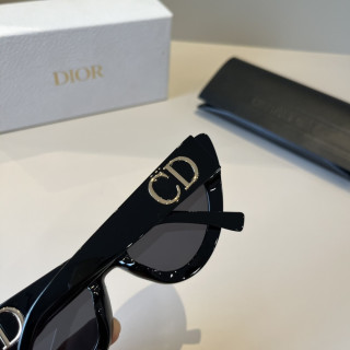 Dior CD Cat-Eye Sunglasses Black view 7
