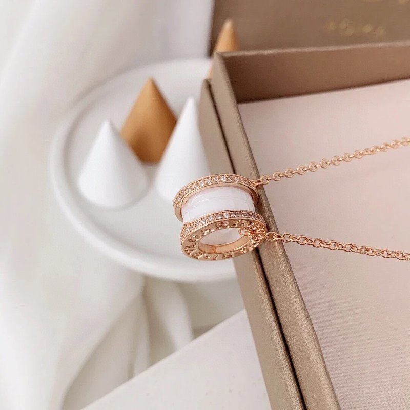 Bvlgari B.Zero1 Design Legend White Ceramic Rose Gold Necklace view
