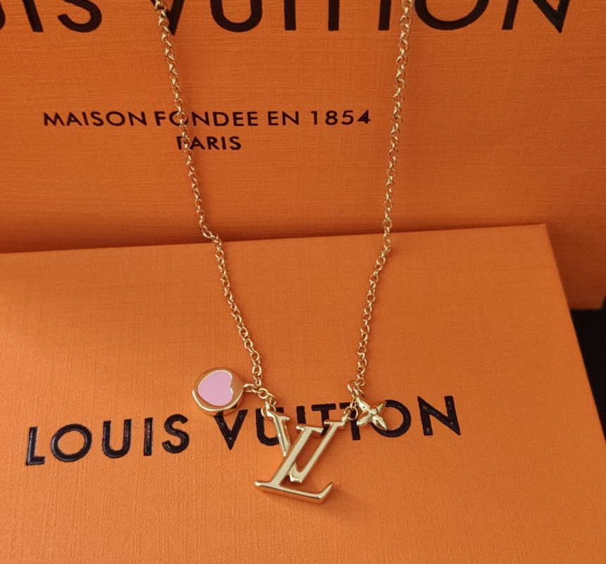 Louis Vuitton Iconic Heart Gold Pendant Necklace Pink Enamel view