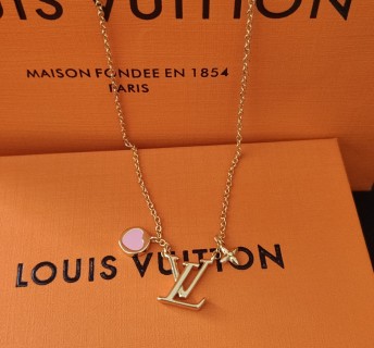 Louis Vuitton Iconic Heart Gold Pendant Necklace Pink Enamel view 4