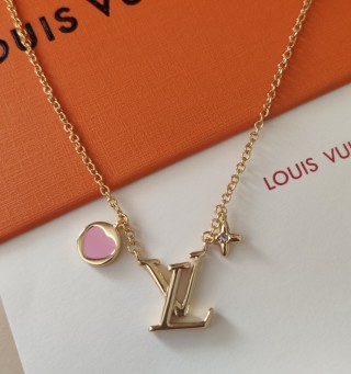 Louis Vuitton Iconic Heart Gold Pendant Necklace Pink Enamel view 6