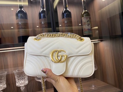 Gucci GG Marmont White Quilted Chain Shoulder Bag