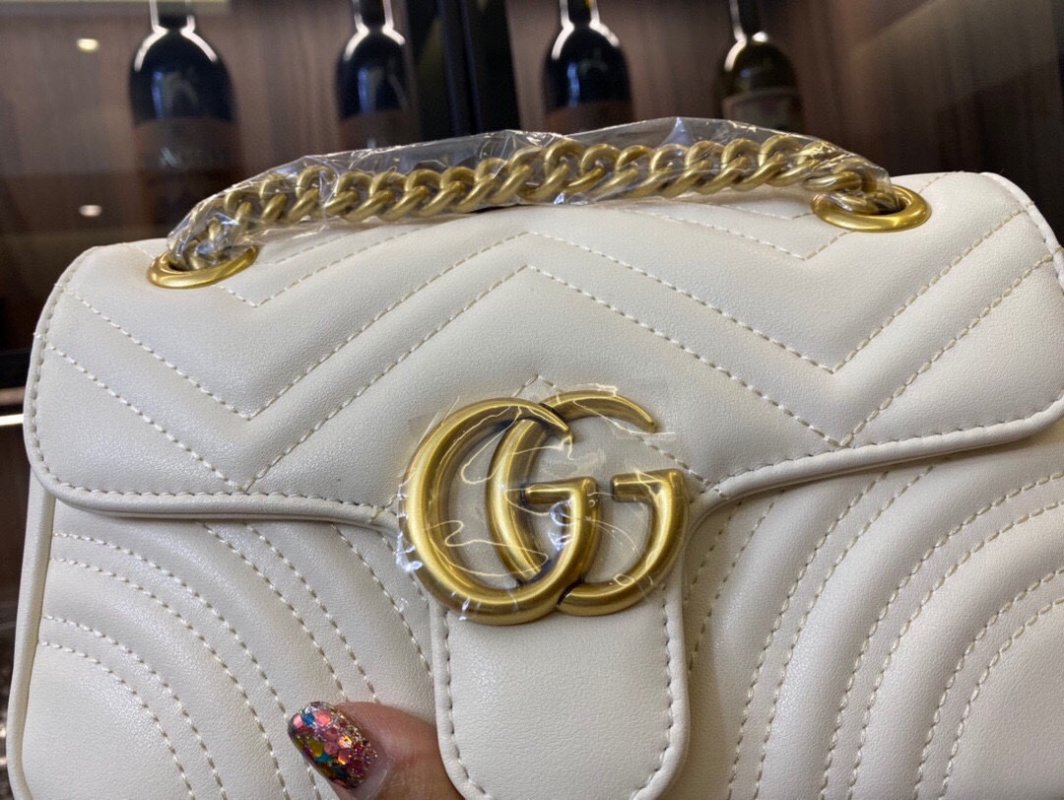 Gucci GG Marmont White Quilted Chain Shoulder Bag view