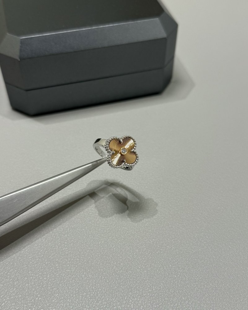 VCA Inspired Four-Leaf Clover Ring Gold Laser Engraved view