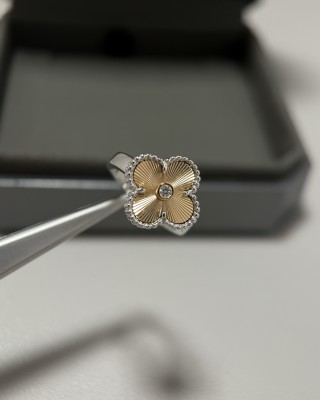 VCA Inspired Four-Leaf Clover Ring Gold Laser Engraved view 8