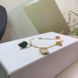 Van Cleef & Arpels Lucky Four-Leaf Clover Bracelet - Gold