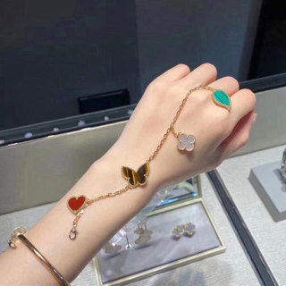 Van Cleef & Arpels Lucky Four-Leaf Clover Bracelet - Gold view 6
