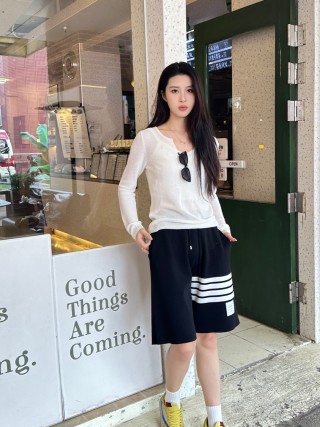Black & White Stripe Ribbed Shorts view 5