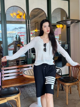 Black & White Stripe Ribbed Shorts view 8