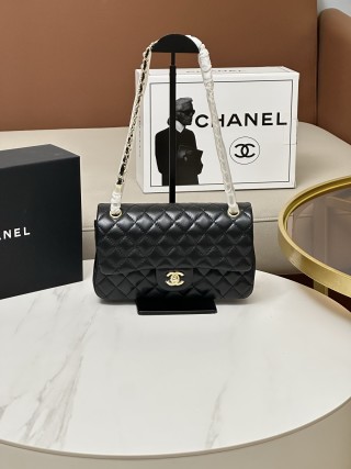 Chanel CF 2.55 Classic Quilted Leather Shoulder Bag Black view 4