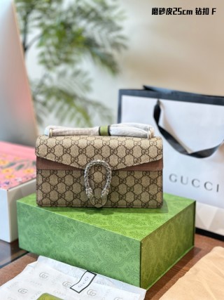 Gucci Dionysus Crystal-Embellished GG Canvas Shoulder Bag