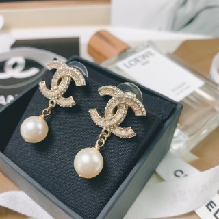 Chanel CC Pearl Drop Earrings - Light Gold view 2