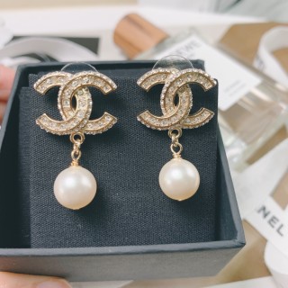 Chanel CC Pearl Drop Earrings - Light Gold view 3