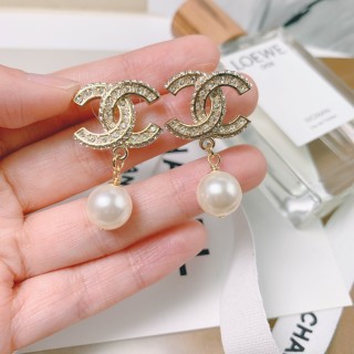 Chanel CC Pearl Drop Earrings - Light Gold view 8