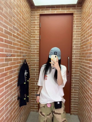 Stüssy Skull Jester Graphic T-Shirt Cream view 6