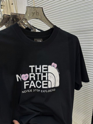 The North Face Outdoor Exploring Short Sleeve T-Shirt Cream view 9